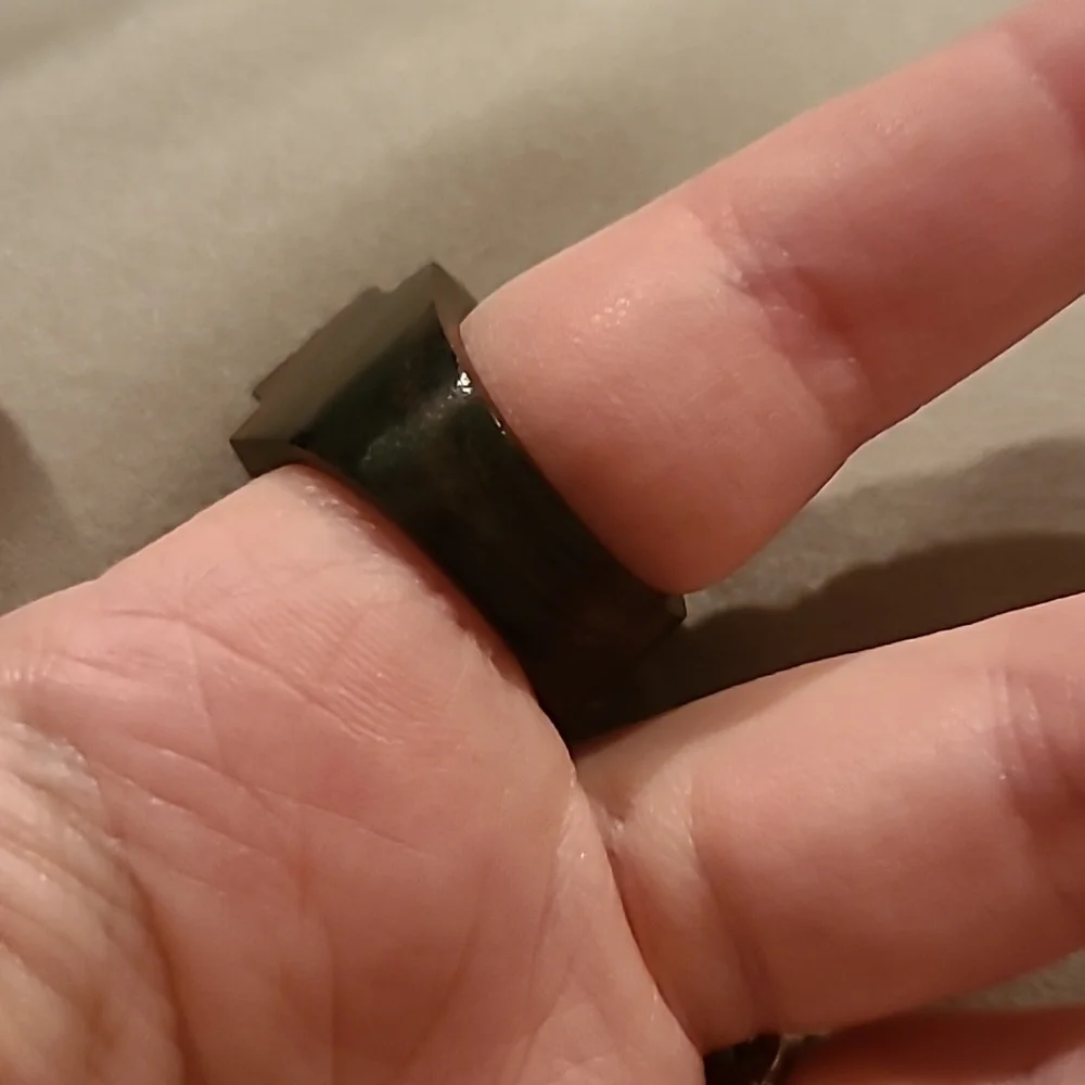 Real wood ring with sterling silver details - Picture 3 of 5